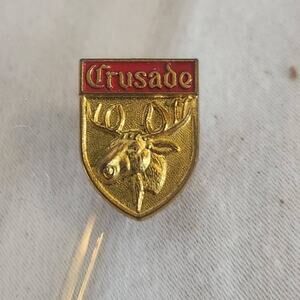 Moose Lodge Crusade Lapel Pin - Red and Gold